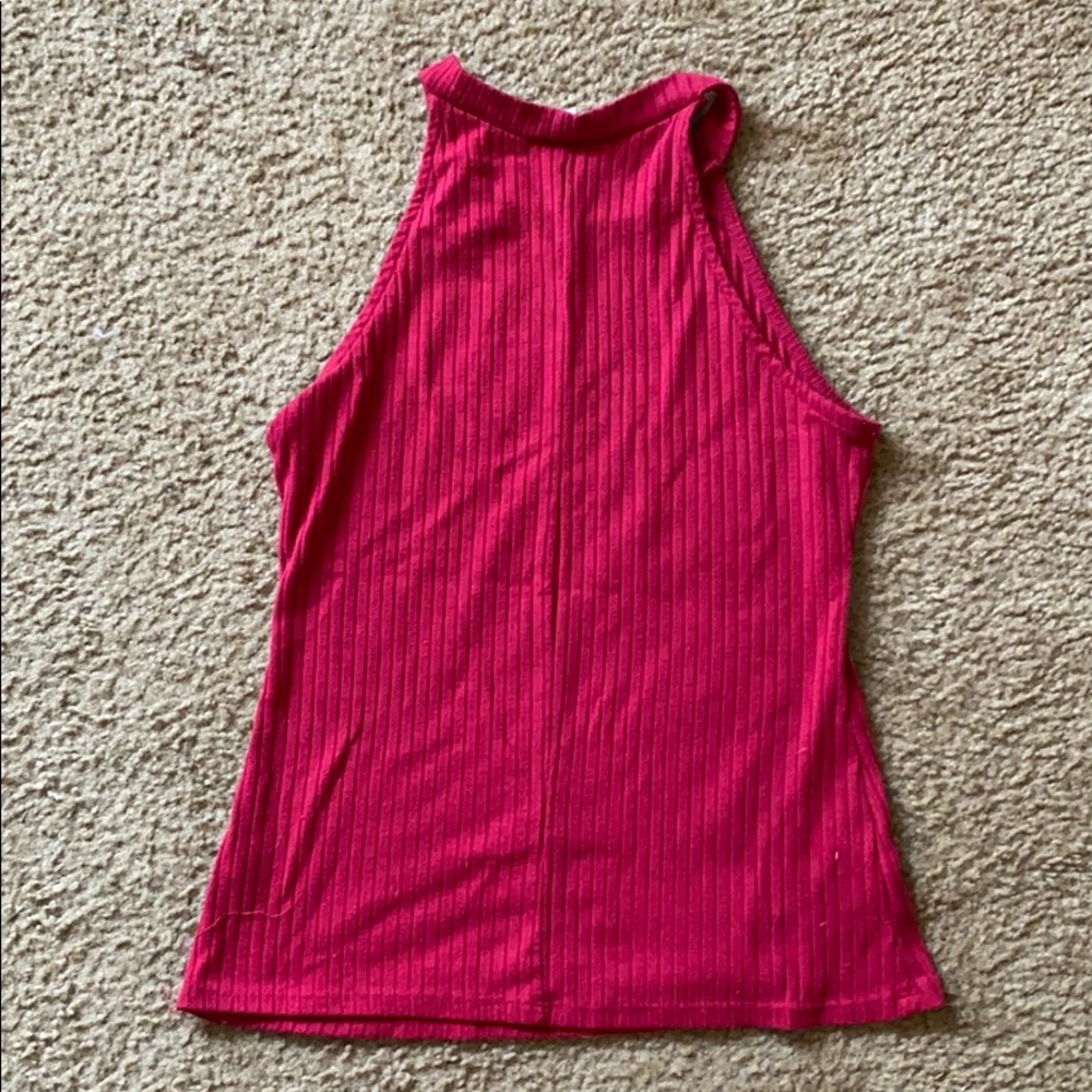 Red top - Picture 2 of 2